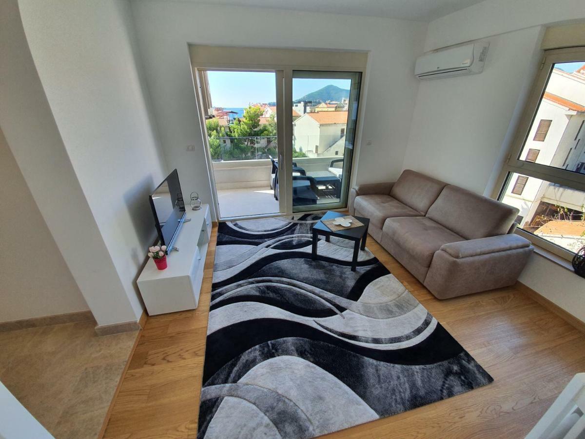 As Apartments Рафаиловичи Экстерьер фото