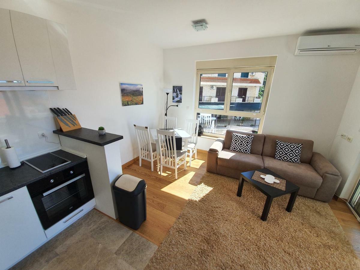 As Apartments Рафаиловичи Экстерьер фото